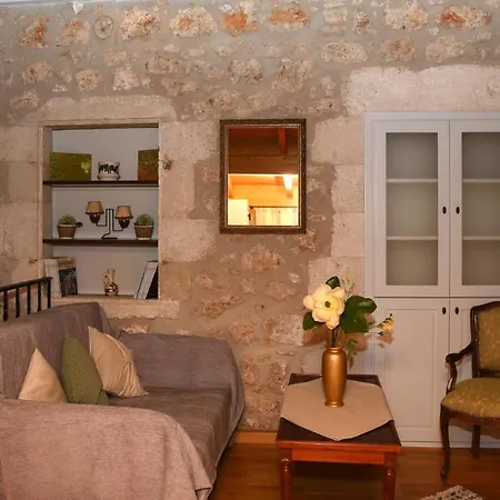 Holiday home La Casa Di Bella.Ένα Πέτρινο Σπίτι Με Barbecue Karia (Lefkada)