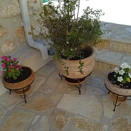 La Casa Di Bella.Ένα Πέτρινο Σπίτι Με Barbecue Holiday home *